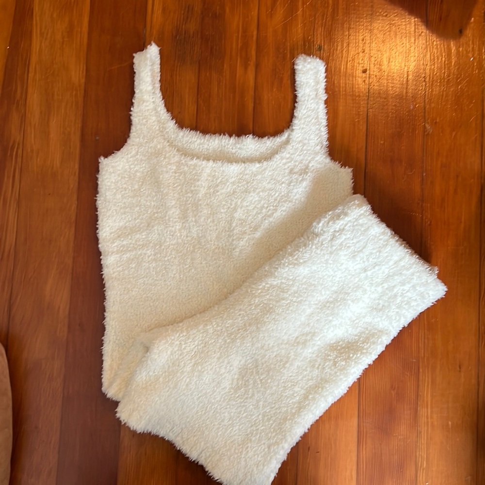 SKIMS COZY SET